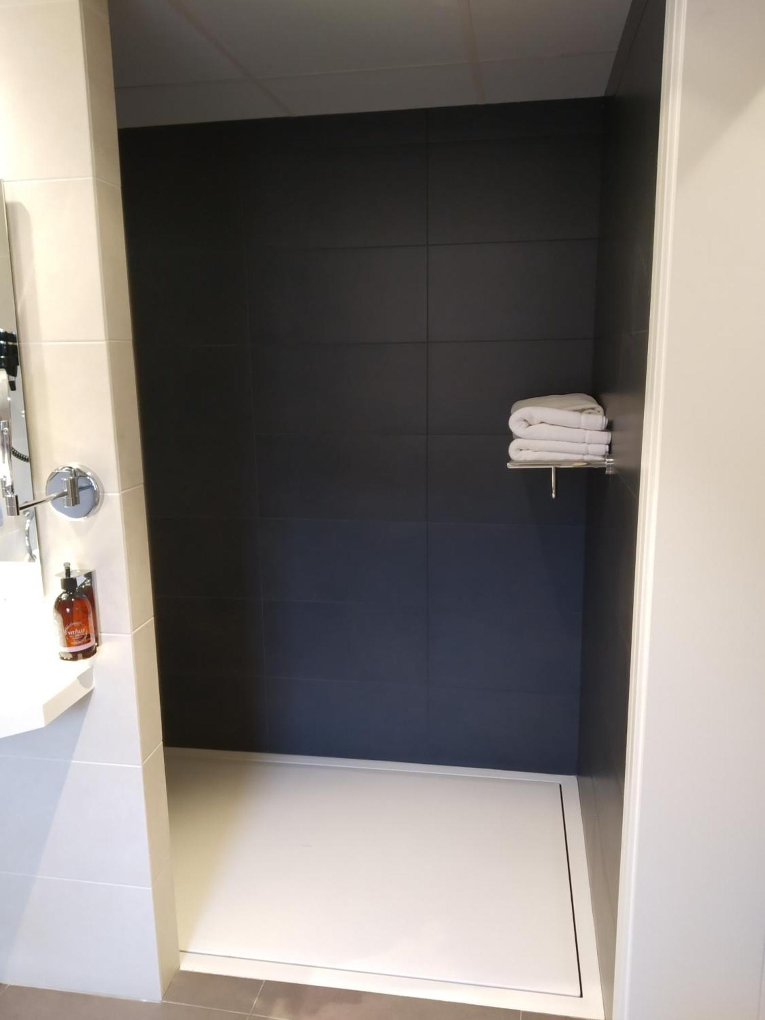 Hotel Olot Centre מראה חיצוני תמונה