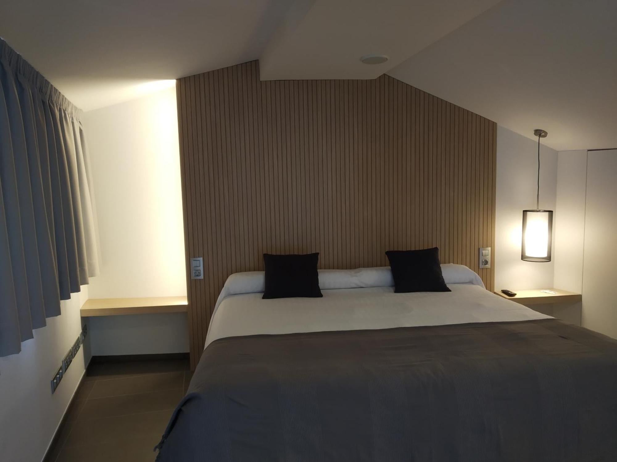 Hotel Olot Centre מראה חיצוני תמונה